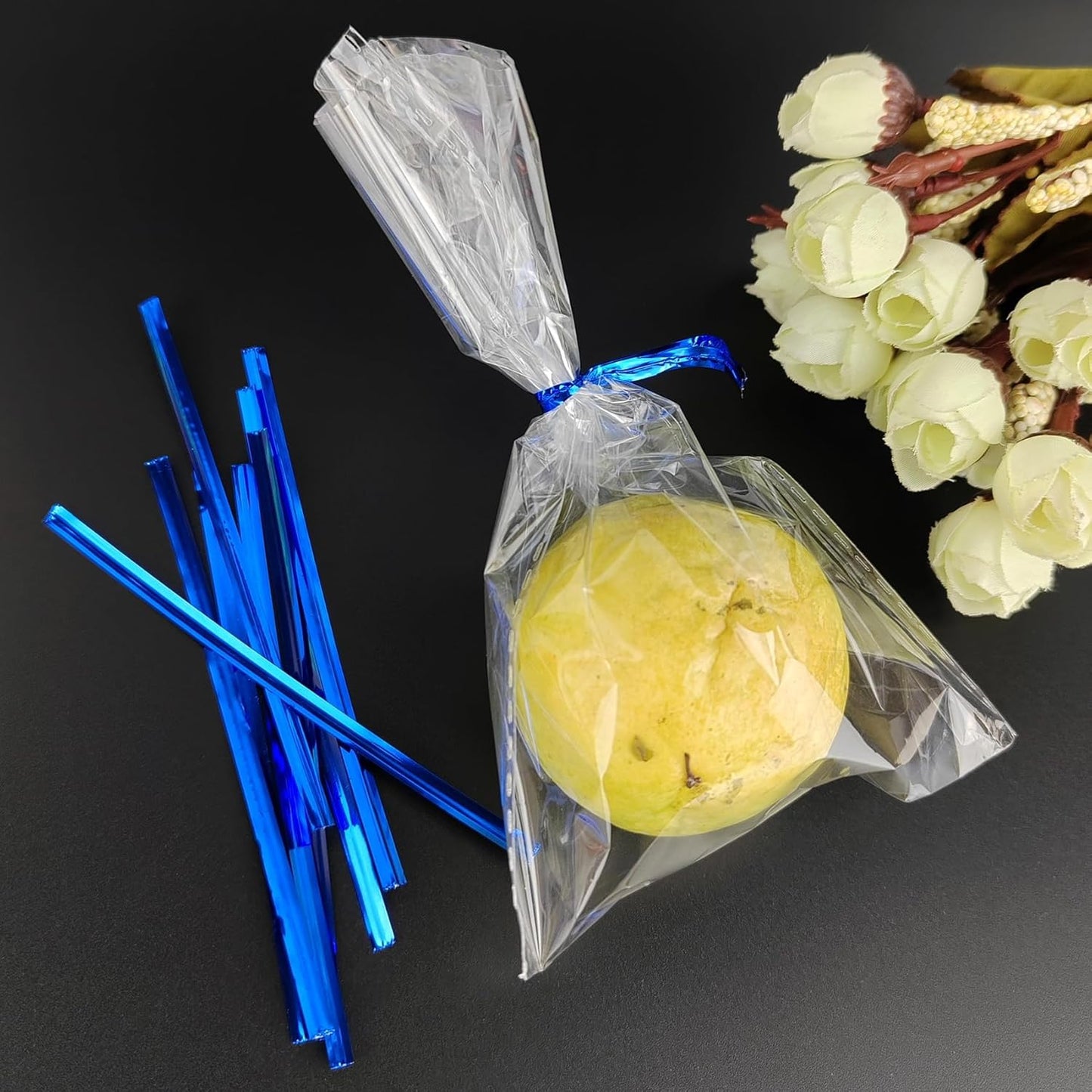 800 Pcs Metal Twist Ties 4 Inches Twist Straps for Bread Bags Candy Bags Snack Bags Halloween Party Cake Favor (Green)