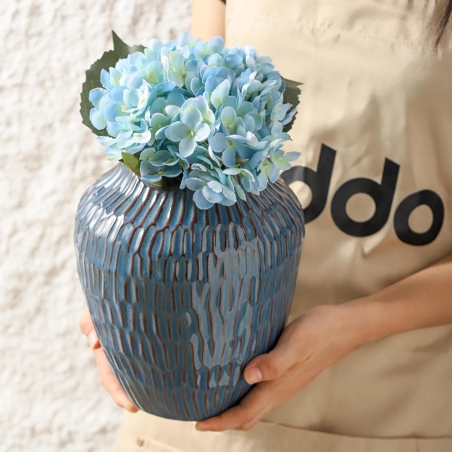 Blue Ceramic Vase for Home Decor,7.8 Inch Flower Vases，Decorative Vase for Pampas Grass，Modern Art Texture Vases for Home Entryway Living Room Dining Table Farmhouse Office Decor- Blue