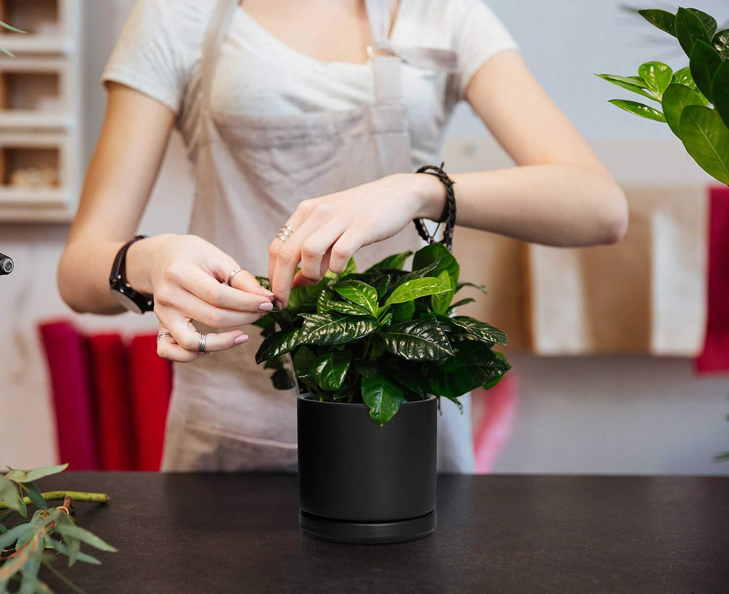 D'vine Dev Set of 2 Plants Pot, 4.6 Inch Ceramic Planter Pot for Plants with Drainage Hole and Saucer, Black, 94-V-B-2