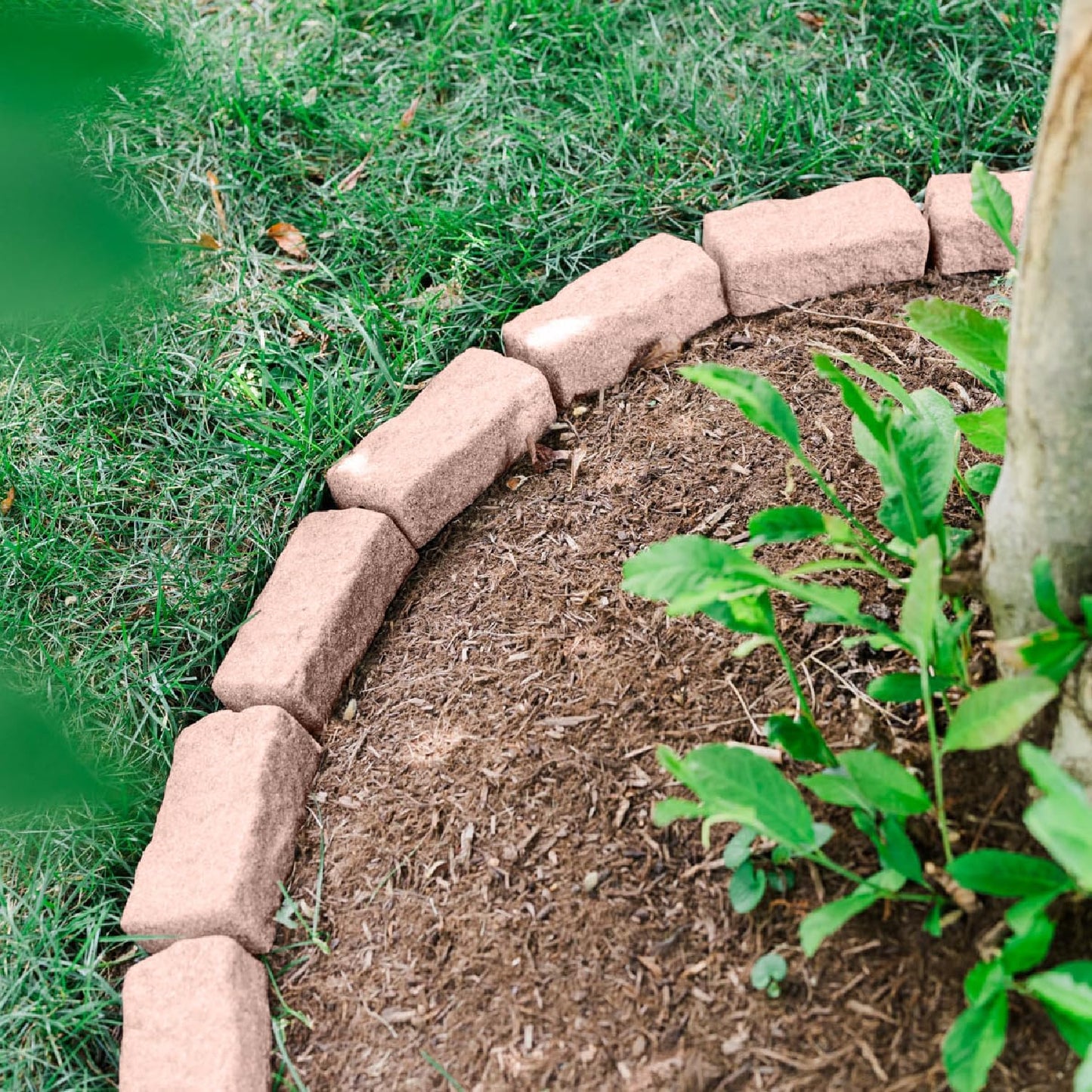 Beuta Landscape Edging | Garden Edging Border | Faux Stone Bricks for Lawn edging, Flower beds, Pathways & Yard Edging– 40 Packs | Each Section Has 6 Bricks 48"L x 4"W x 2.25"H |120 Spikes |Sandstone