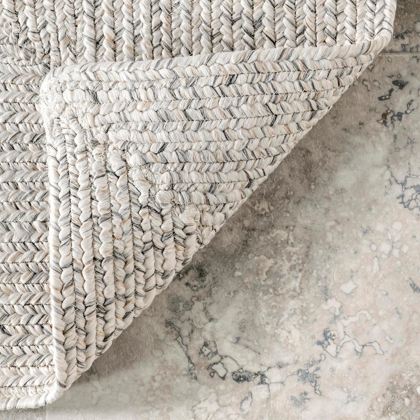 nuLOOM 4' Round Solid Hand Braided Indoor/Outdoor Area Rug, Pet-Friendly, High Traffic, Weather Resistant, for Patio, Balcony, Bedroom, Living, Dining Room, Wynn Ivory
