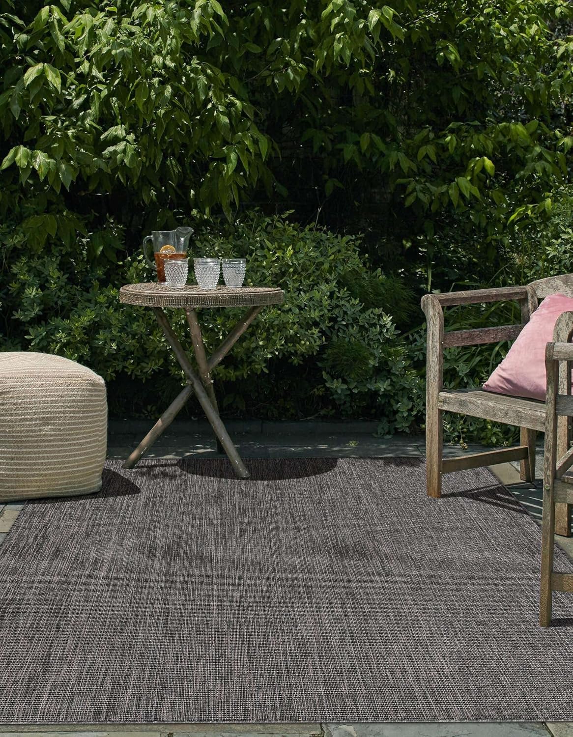 Unique Loom Outdoor Solid Collection Area Rug (7' 10" x 10' Rectangle Black/Ivory)