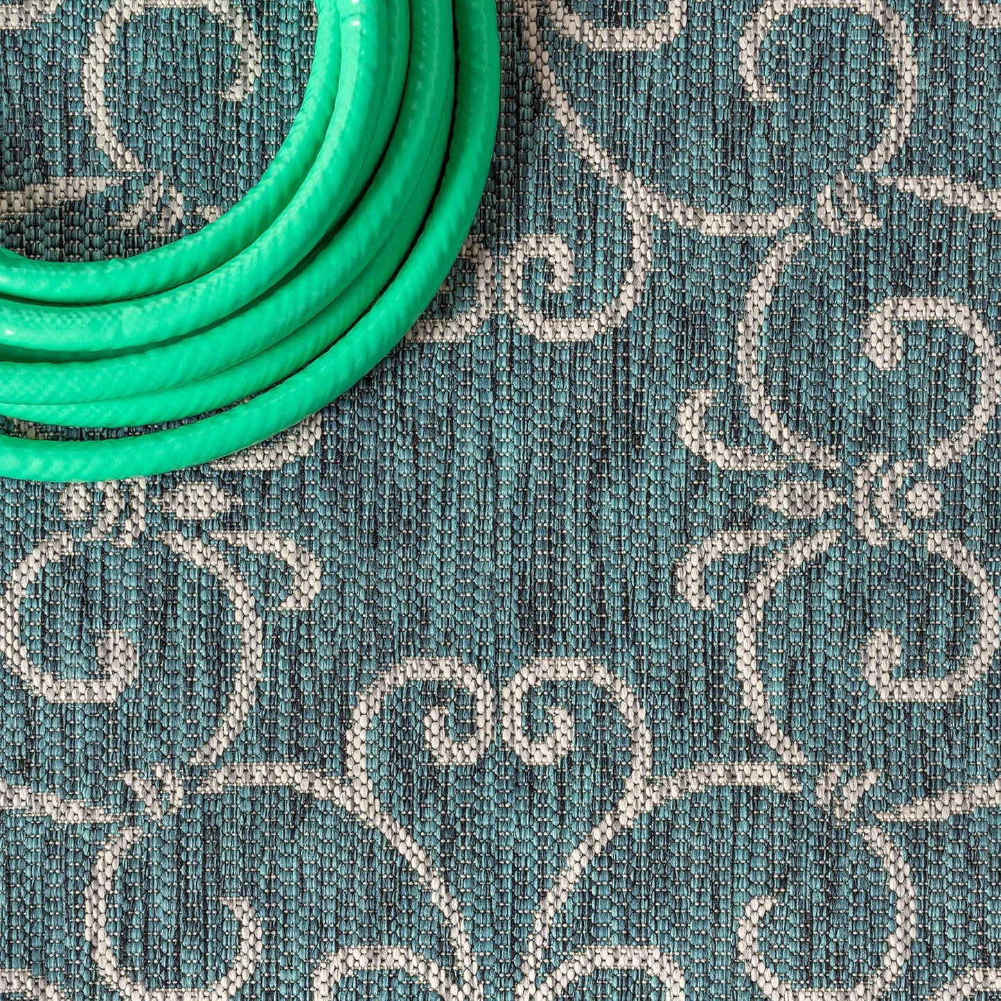 JONATHAN Y SMB106F-5SQ Charleston Vintage Filigree Textured Weave Indoor Outdoor Area Rug Classic Coastal Easy Cleaning Bedroom Kitchen Backyard Patio Non Shedding, 5' Square, Teal/Gray