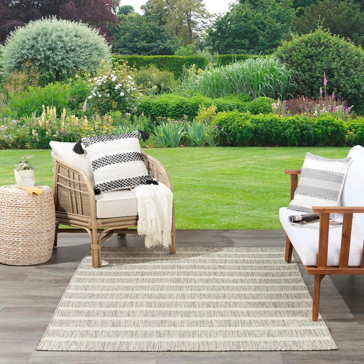 Nourison Home Positano Indoor/Outdoor Grey Ivory 9' x 12' Area Rug, Easy Cleaning, Non Shedding, Bed Room, Living Room, Dining Room, Backyard, Deck, Patio (9x12)