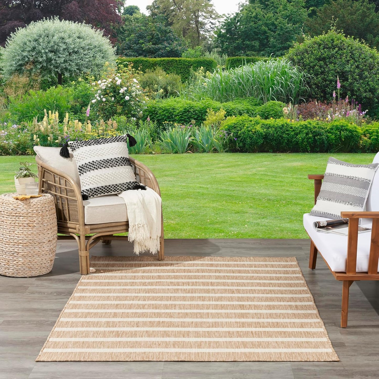 Nourison Home Positano Indoor/Outdoor Beige Ivory 7' x 10' Area Rug, Easy Cleaning, Non Shedding, Bed Room, Living Room, Dining Room, Deck, Backyard, Patio (7x10)