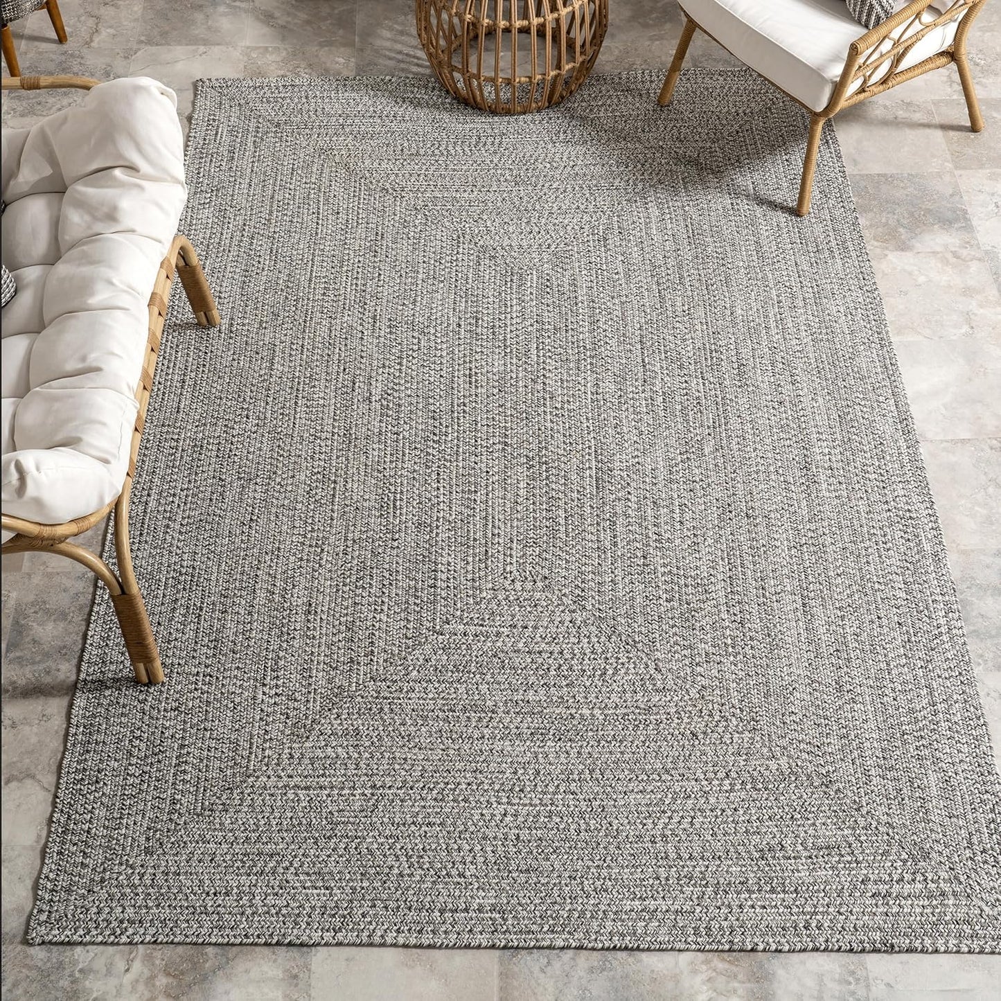 nuLOOM Oval 5' x 8' Solid Hand Braided Indoor/Outdoor Area Rug, Pet-Friendly, High Traffic, Weather Resistant, for Patio, Balcony, Bedroom, Living, Dining Room, Wynn Salt and Pepper