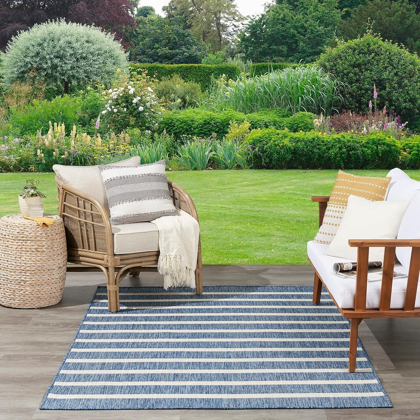 Nourison Home Positano 6' x 9' Fabric Navy Ivory Area Rug
